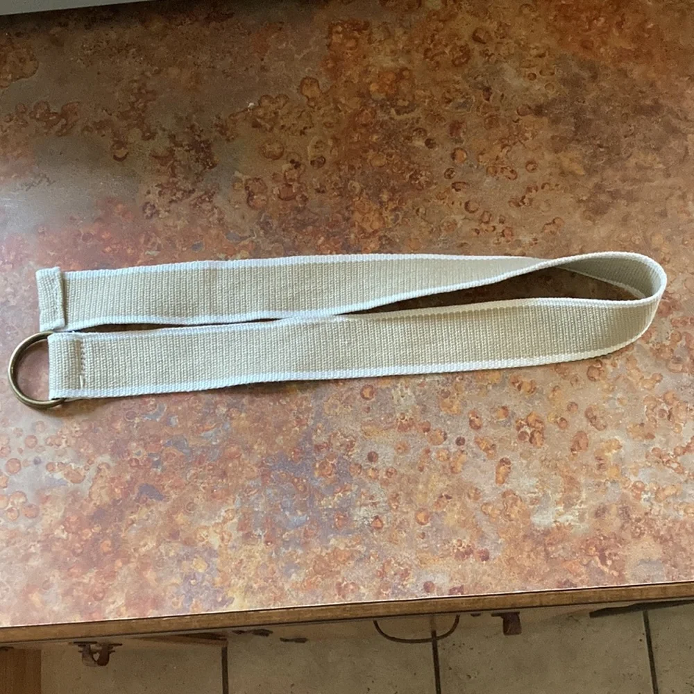 Kids tan and white webbing belt